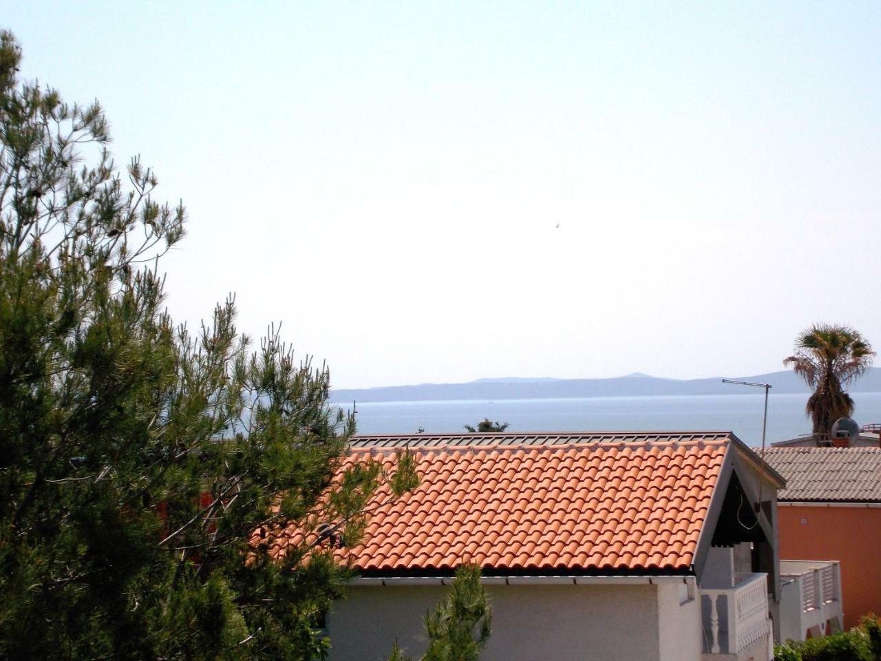 Apartment Vir Luaran gambar