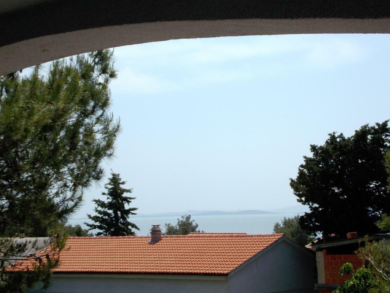 Apartment Vir Luaran gambar
